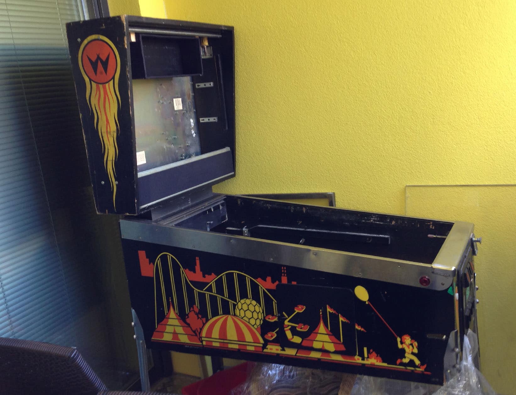 DIY Arcade Teil 2 - Der echt unechte Flipper 1 cab1